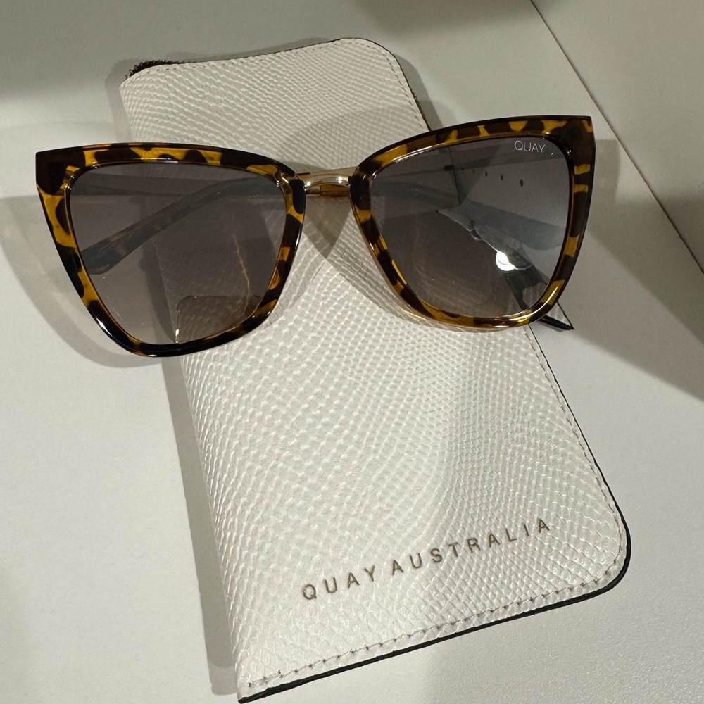 Quay Australia Tortoise Cat-Eye Sunglasses “Reina” NWOT